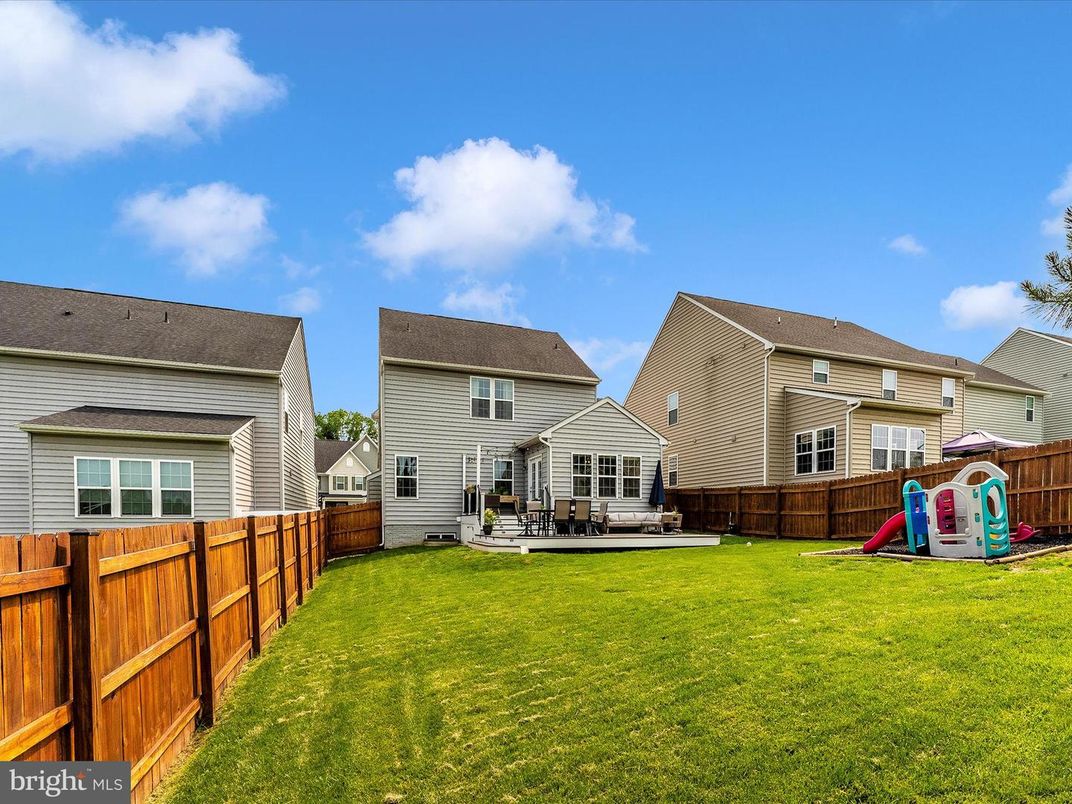 Backyard, Exterior, Playground
