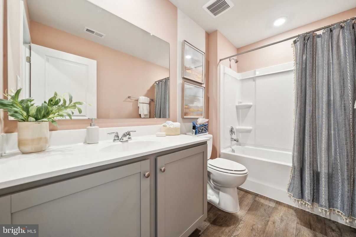 Bathroom, Interior, Recessed Lighting, Wood Texture Flooring