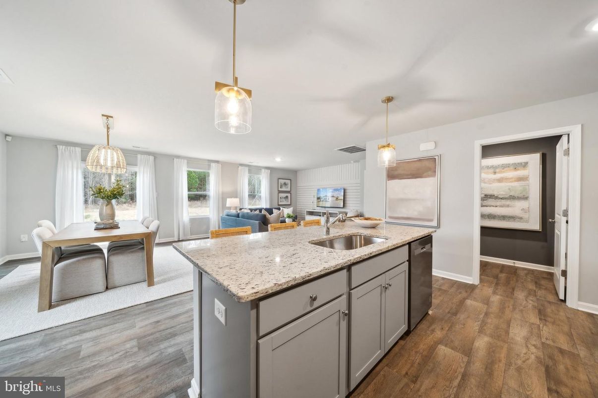 Dining room, Interior, Kitchen, Pendant Lights, Recessed Lighting, Wood Texture Flooring