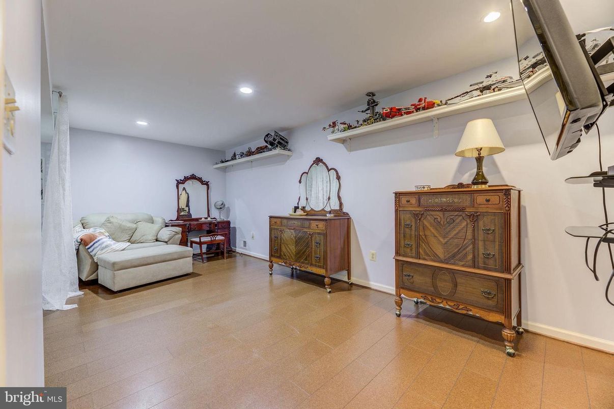 Interior, Recessed Lighting