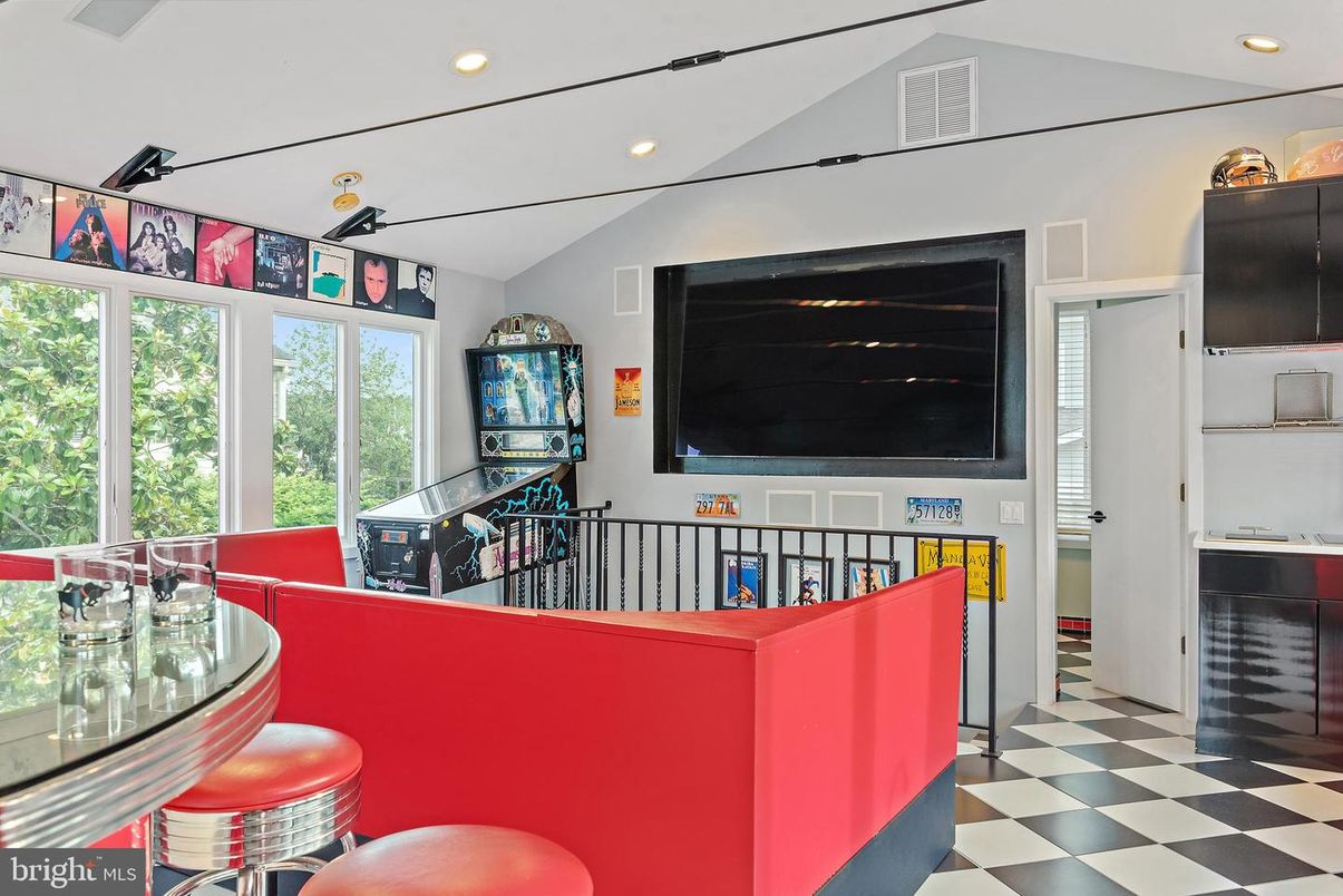 Interior, Recessed Lighting