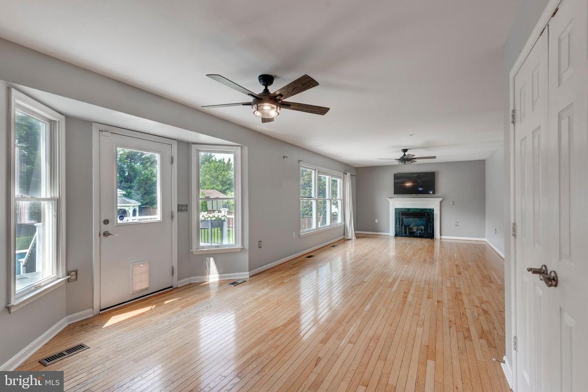 Empty room, Fireplace, Interior, Wood Texture Flooring
