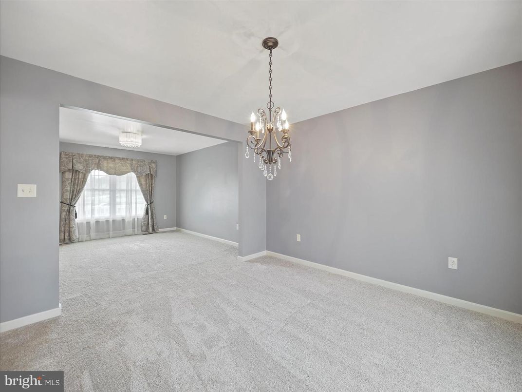 Chandelier, Empty room, Interior