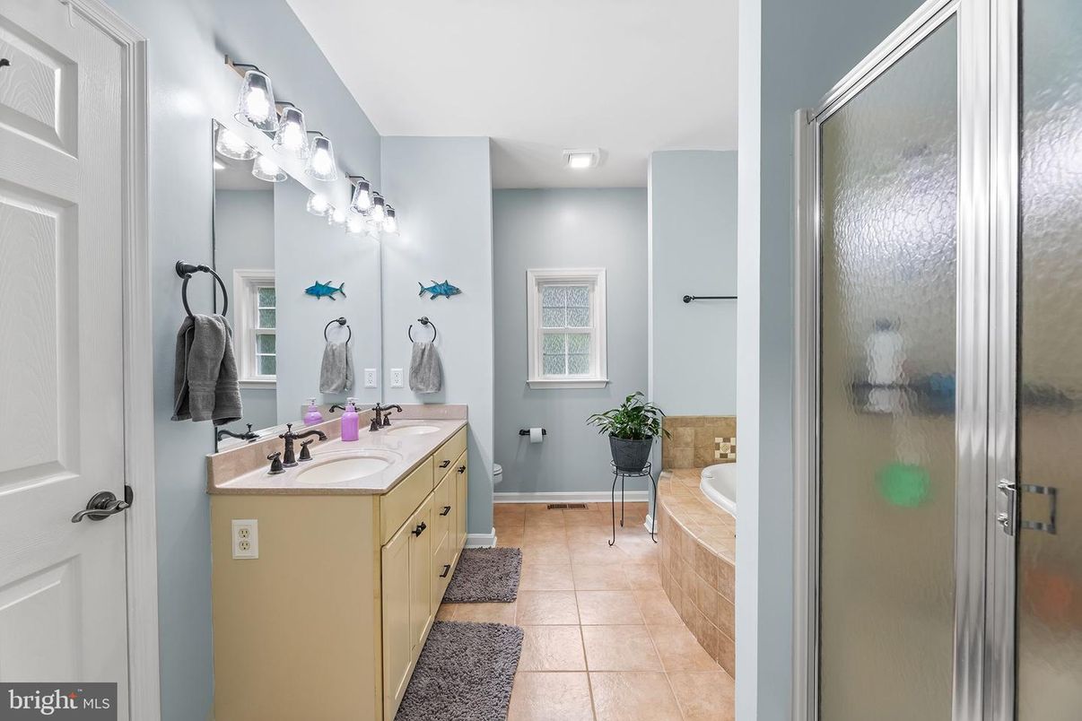 Bathroom, Dual Sink Vanities, Glass Shower, Interior