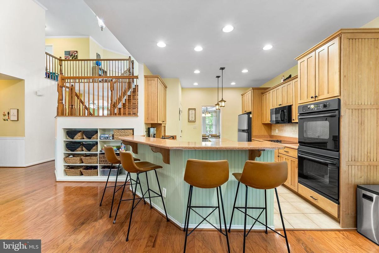 Interior, Kitchen, Pendant Lights, Recessed Lighting, Wood Texture Flooring