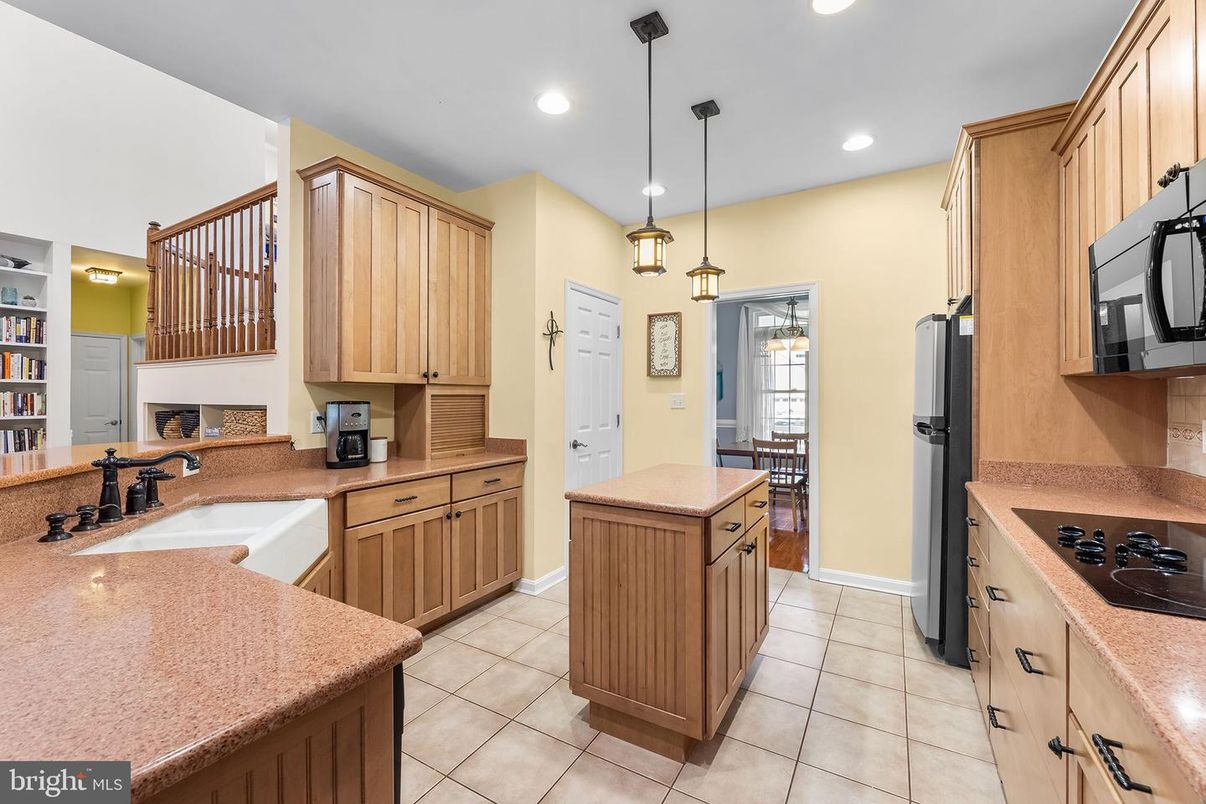 Interior, Kitchen, Pendant Lights, Recessed Lighting