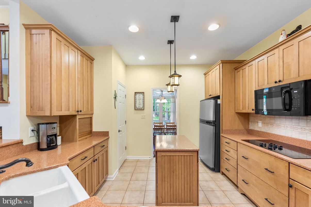 Interior, Kitchen, Pendant Lights, Recessed Lighting
