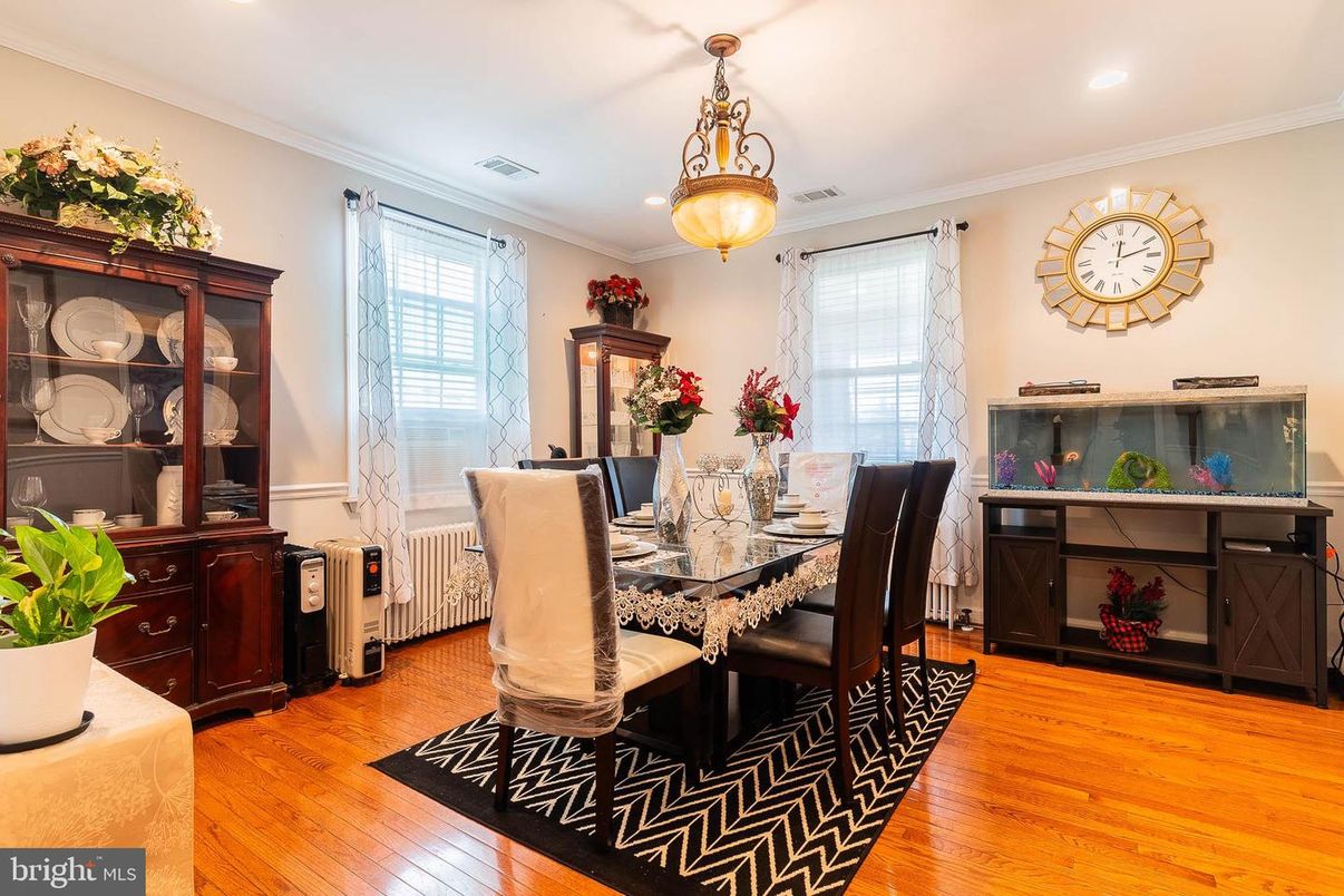 Dining room, Interior, Pendant Lights, Recessed Lighting, Wood Texture Flooring