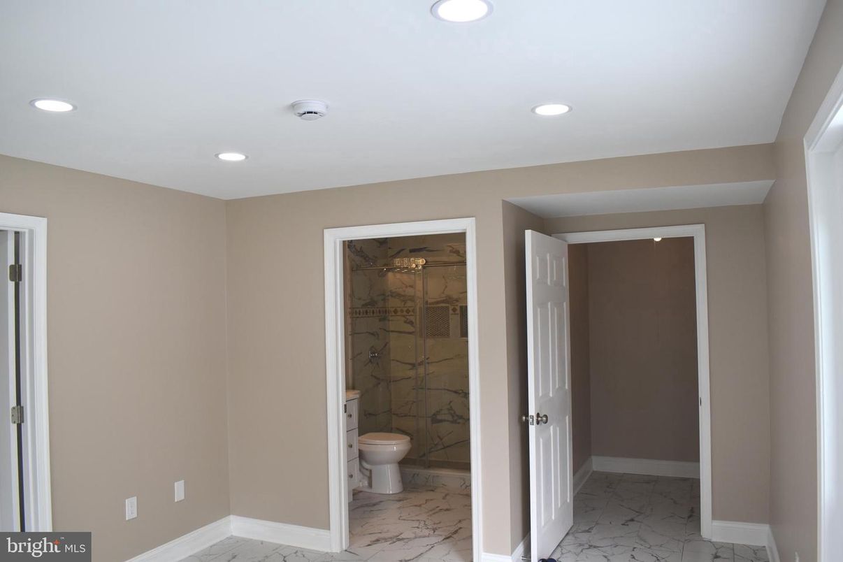 Bathroom, Glass Shower, Interior, Marble, Recessed Lighting