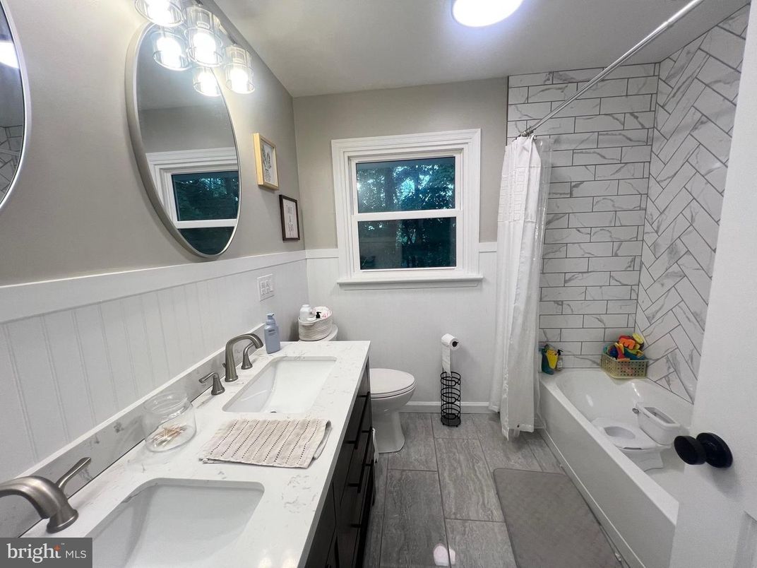 Bathroom, Dual Sink Vanities, Interior, Wood Texture Flooring