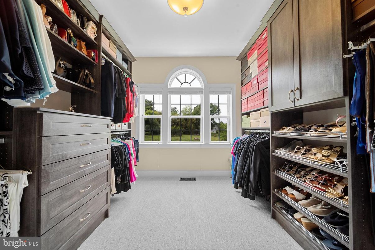 Interior, Walk-in Closets
