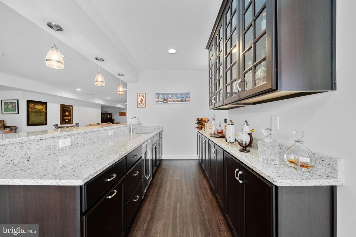 Interior, Pendant Lights, Recessed Lighting, Wood Texture Flooring