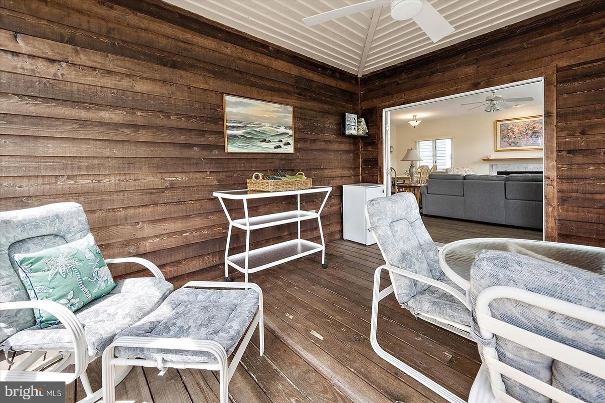 Dining room, Interior, Wood Texture Flooring, Wooden Walls