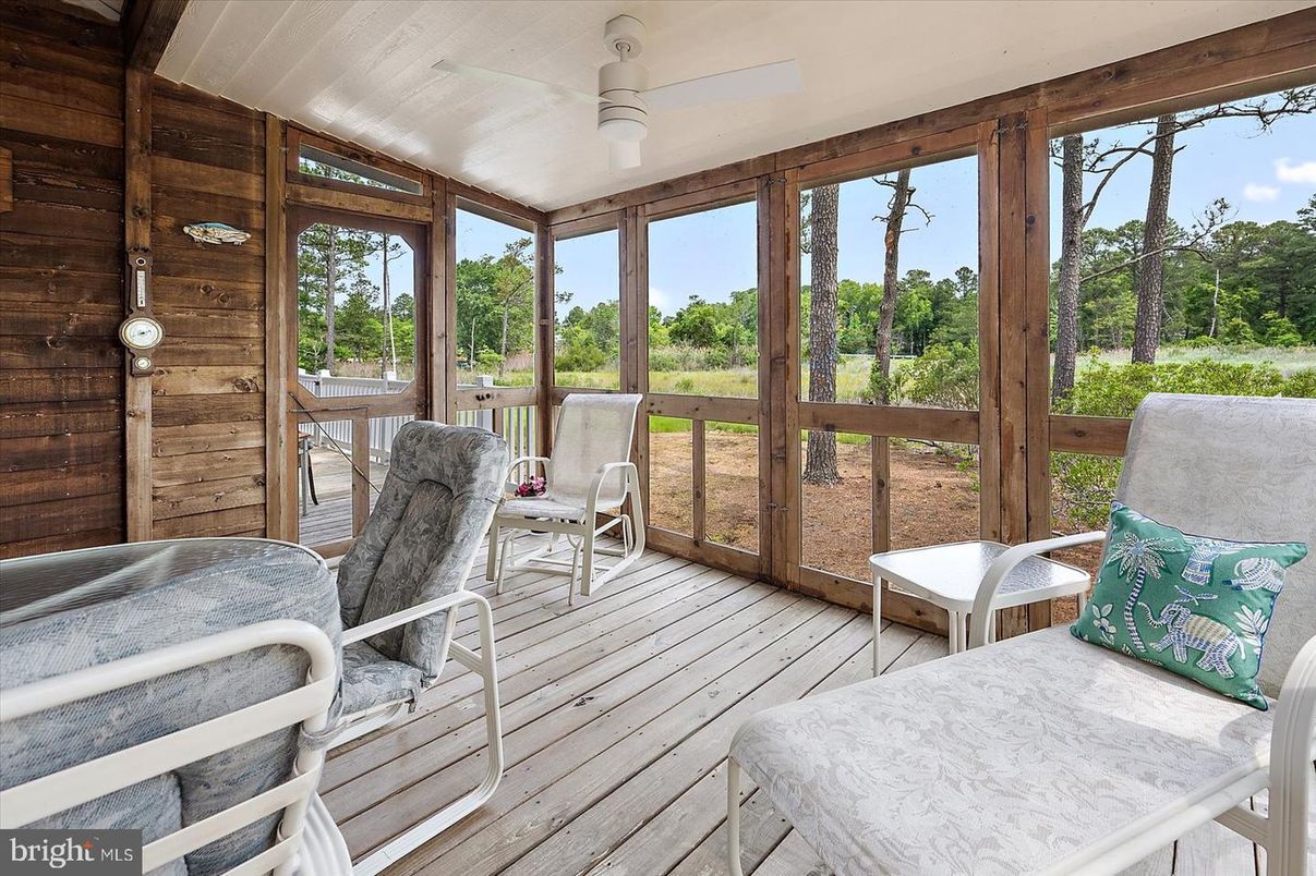 Interior, Sun Room, Wood Texture Flooring, Wooden Walls
