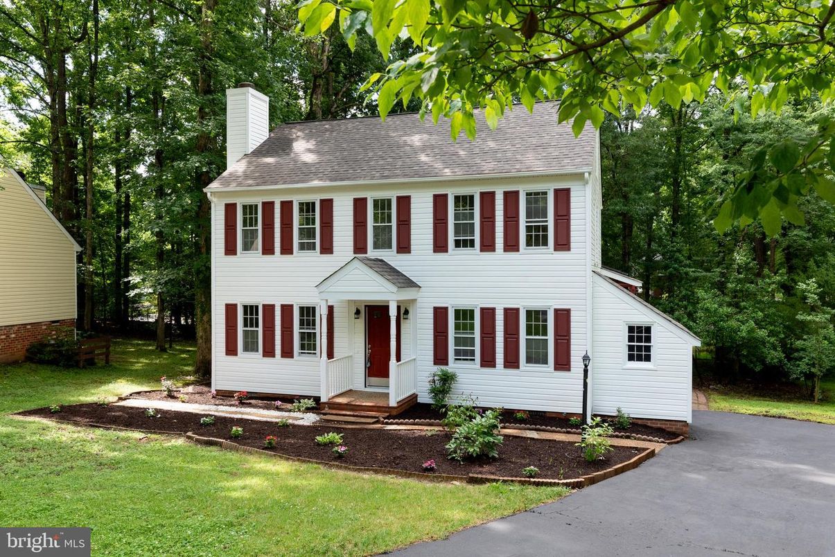 Exterior, Facade, Georgian