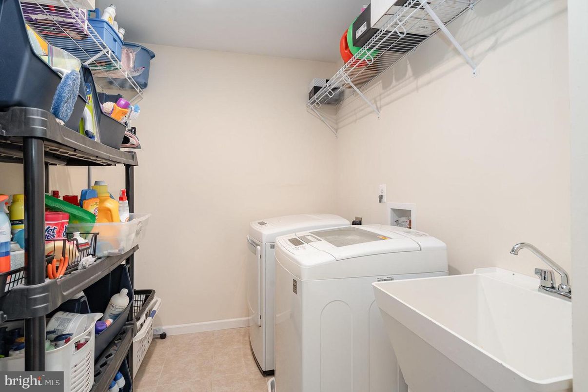 Interior, Washer