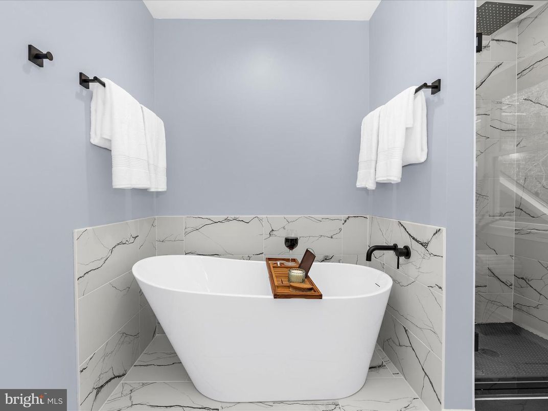 Bathroom, Free Standing Baths, Interior, Marble, Marble Walls
