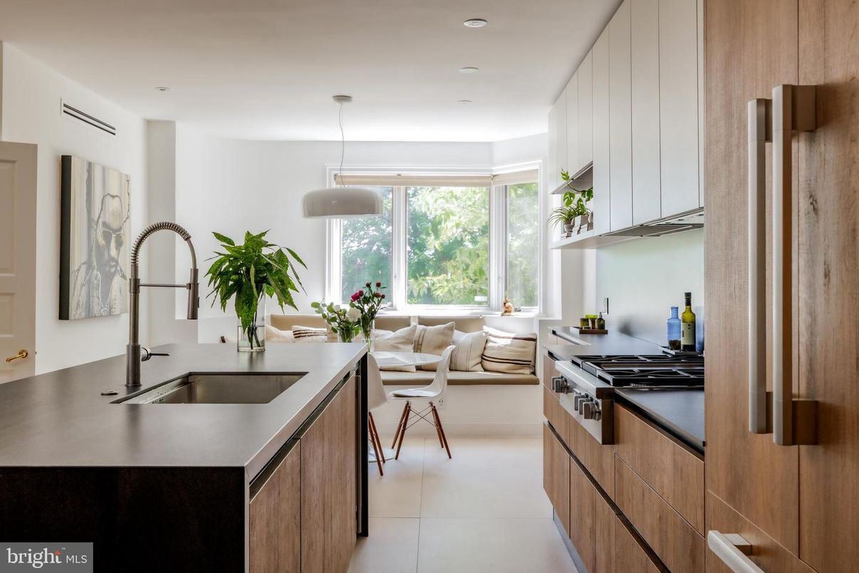 Interior, Kitchen, Living room, Pendant Lights, Recessed Lighting