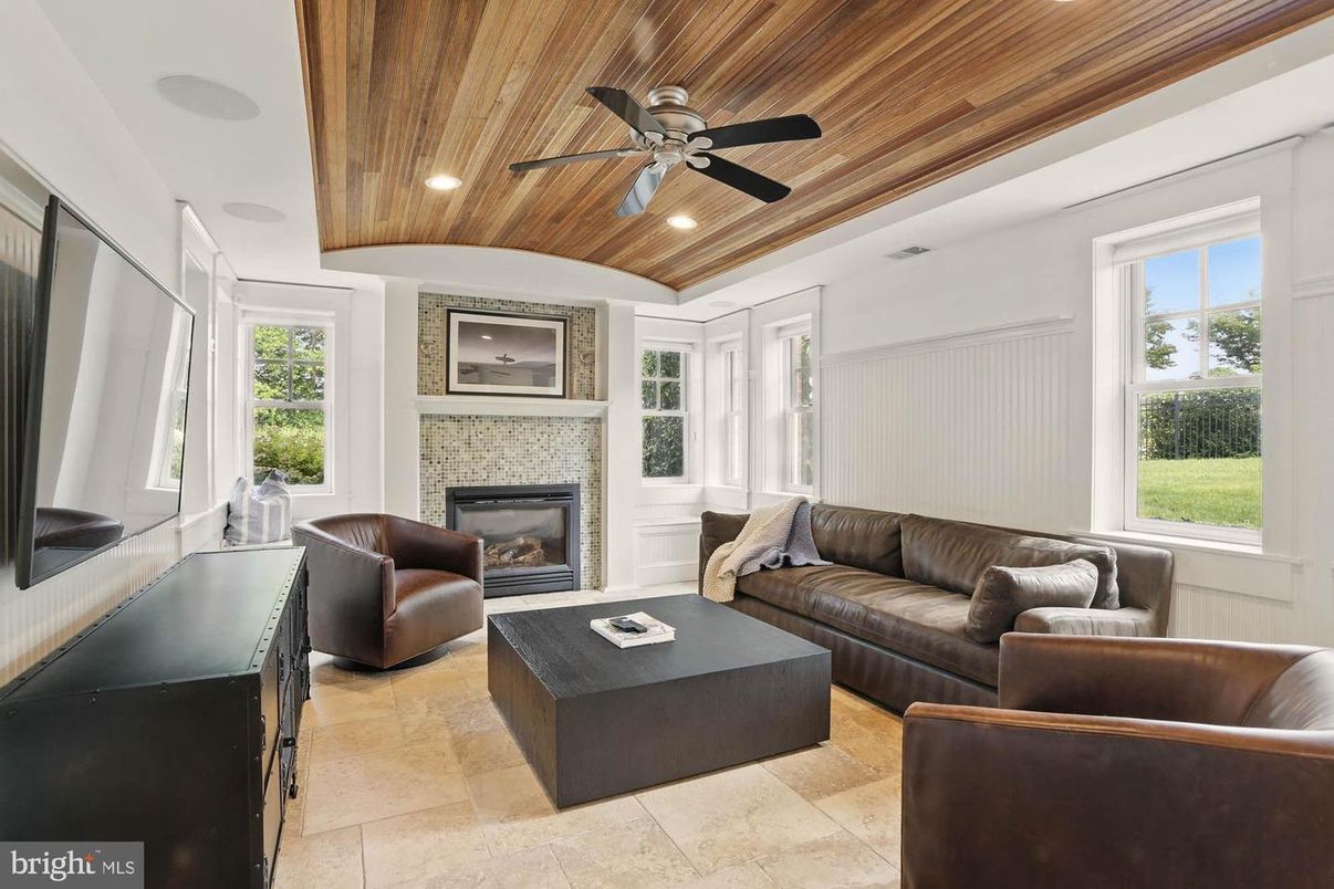 Fireplace, Interior, Living room, Recessed Lighting, Wooden Ceilings
