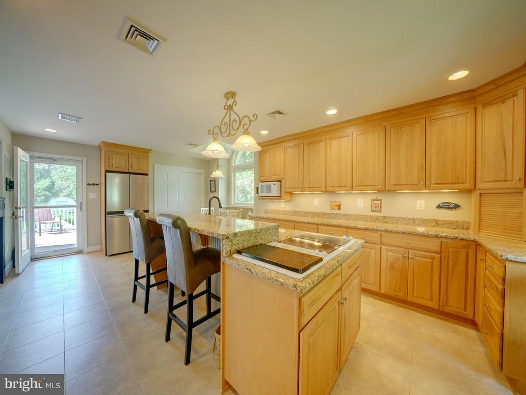 Dining room, Interior, Kitchen, Recessed Lighting