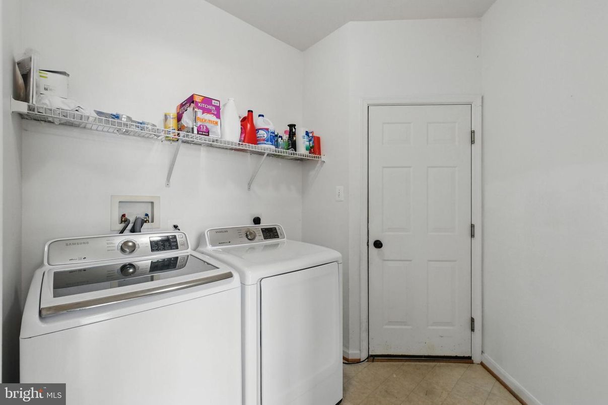 Interior, Washer