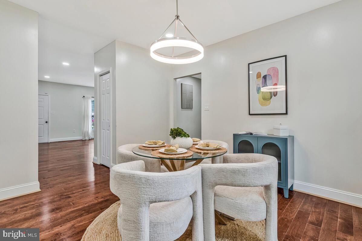 Dining room, Interior, Pendant Lights, Recessed Lighting, Wood Texture Flooring