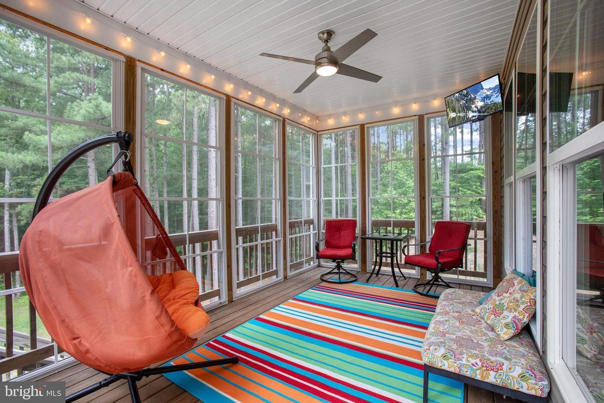 Interior, Sun Room, Wood Texture Flooring