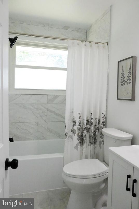 Bathroom, Interior, Marble Walls