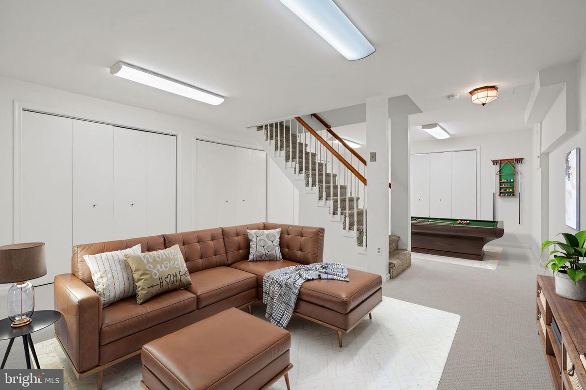 Billiard Table, Interior, Living room