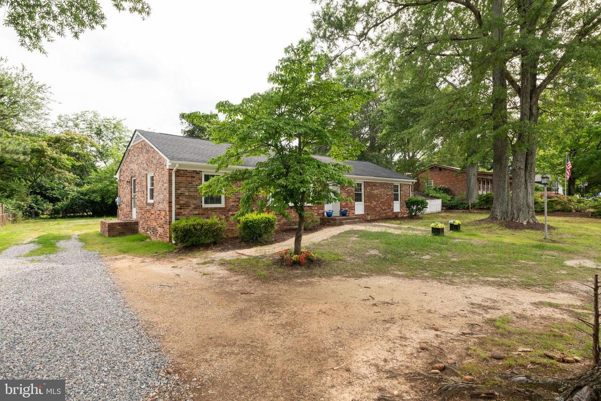 Backyard, Exterior, Facade, Brick Facade, None
