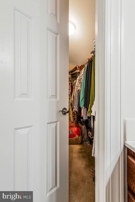 Interior, Walk-in Closets
