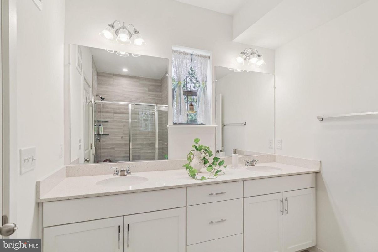 Bathroom, Dual Sink Vanities, Glass Shower, Interior