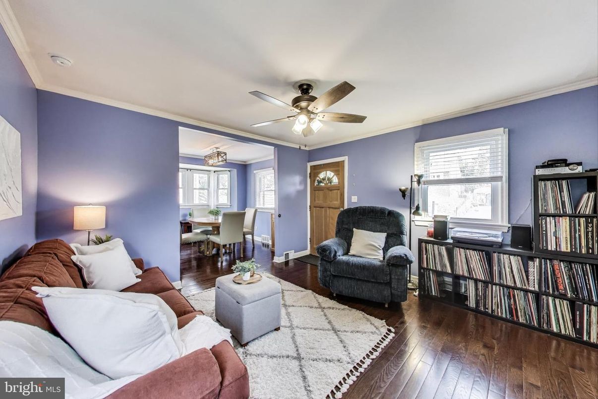 Dining room, Interior, Living room, Wood Texture Flooring