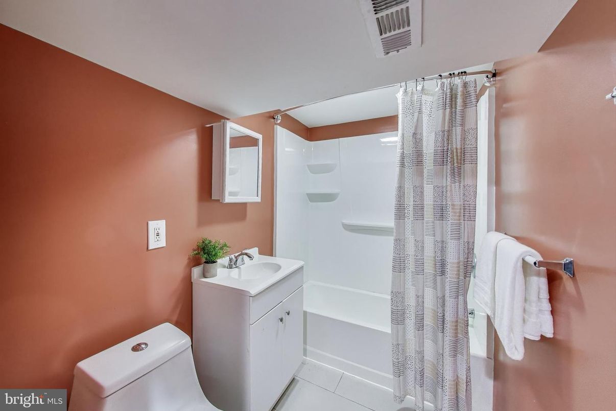 Bathroom, Interior