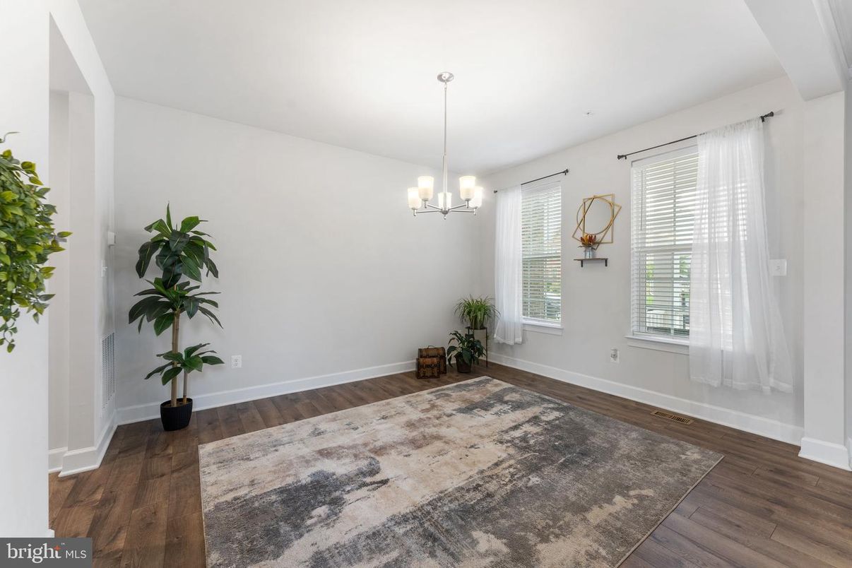 Chandelier, Empty room, Interior, Pendant Lights, Wood Texture Flooring