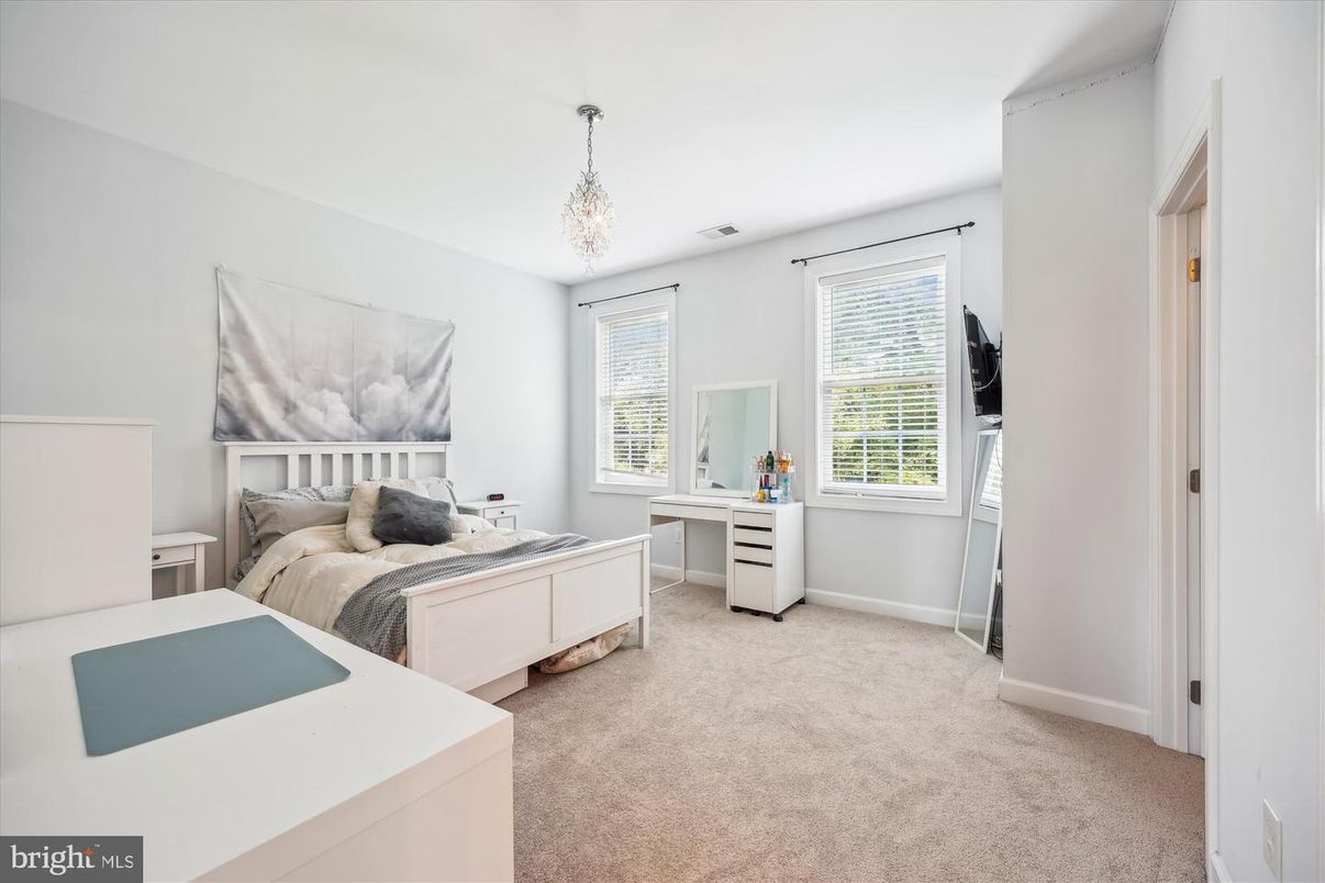 Bedroom, Interior, Pendant Lights