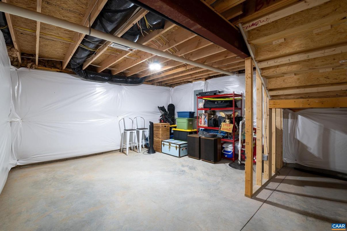 Garage, Interior, Wooden Beams, Wooden Walls