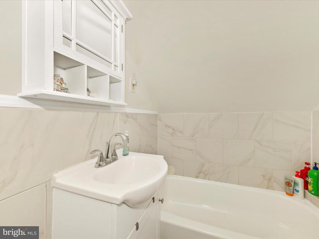 Bathroom, Interior, Marble Walls