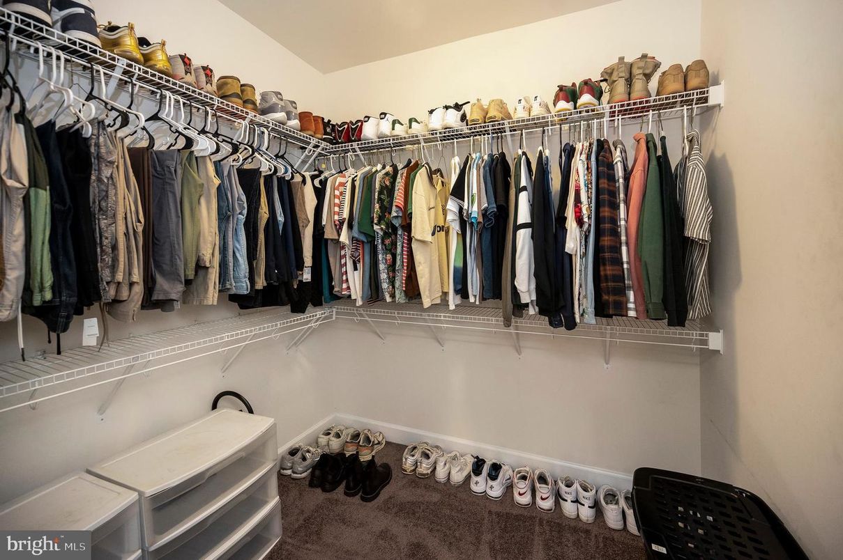 Interior, Walk-in Closets