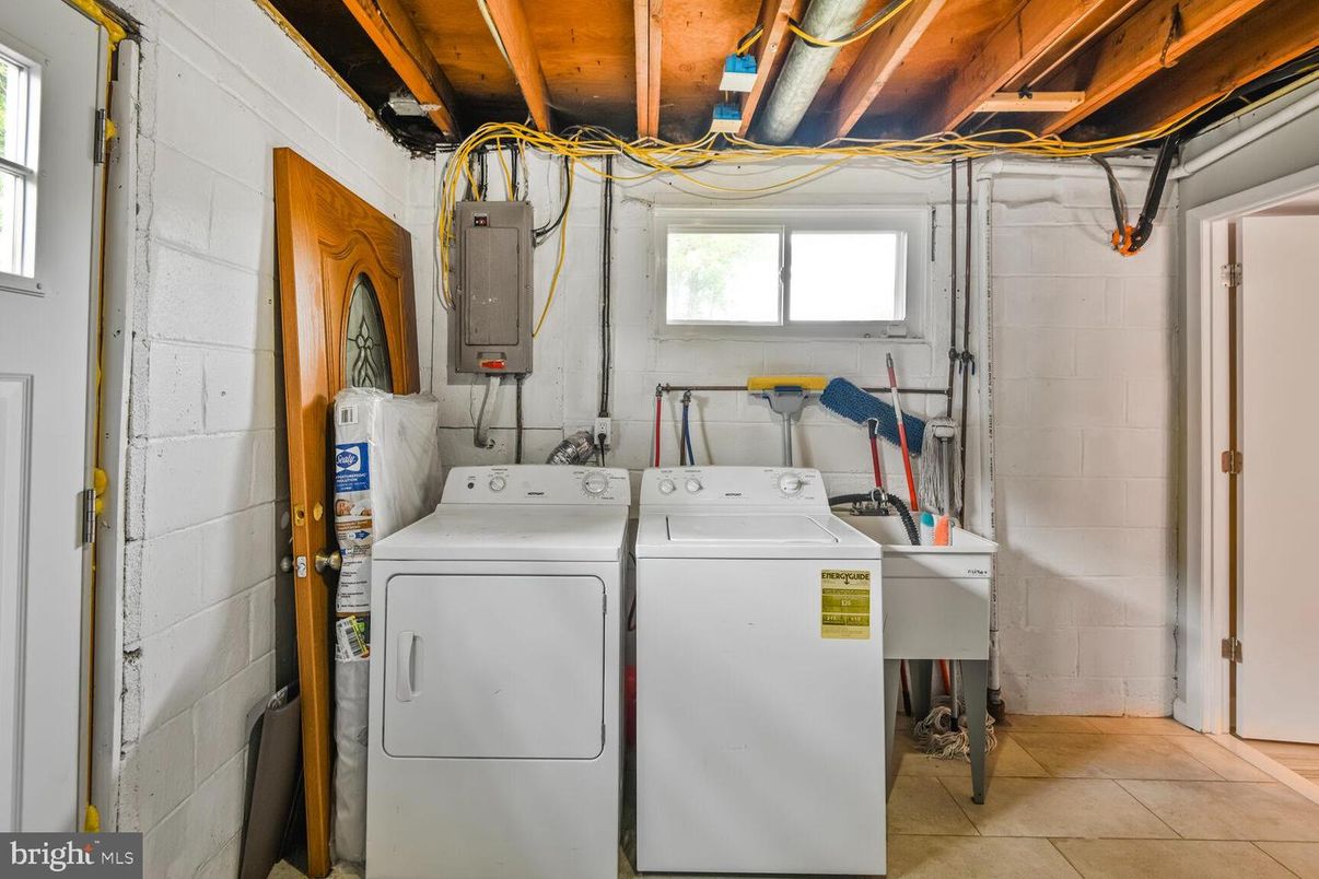 Interior, Utility Closets, Washer
