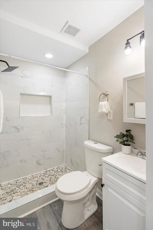 Bathroom, Interior, Marble Walls, Recessed Lighting, Wood Texture Flooring