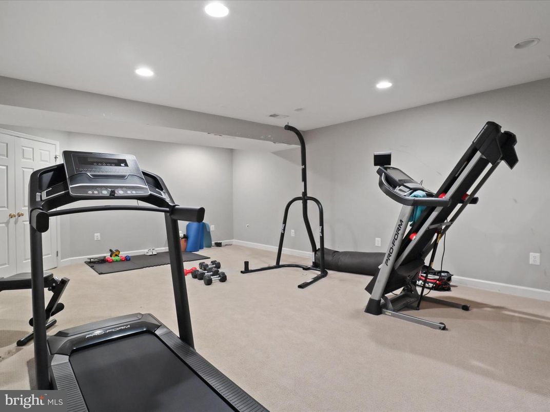 Fitness Equipment, Interior, Recessed Lighting