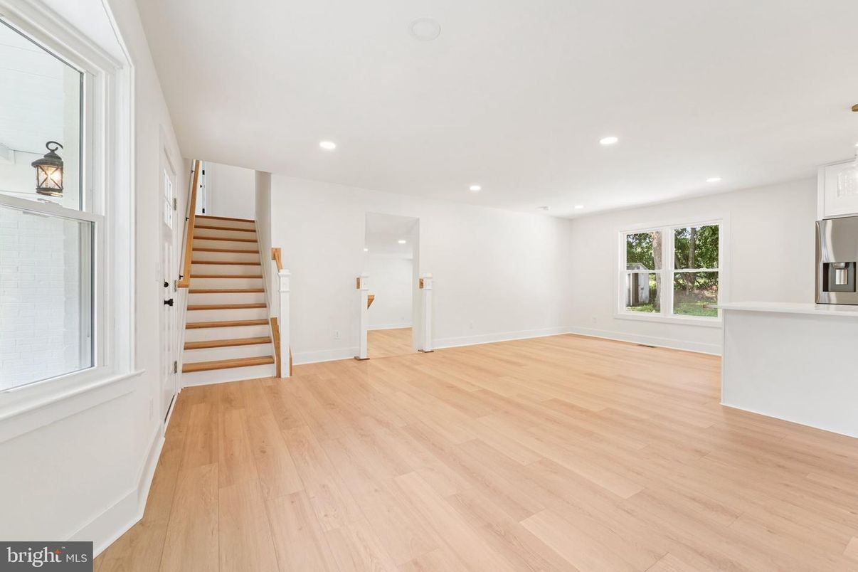 Empty room, Interior, Kitchen, Recessed Lighting, Wood Texture Flooring
