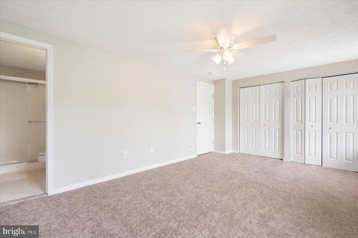 Bathroom, Empty room, Interior