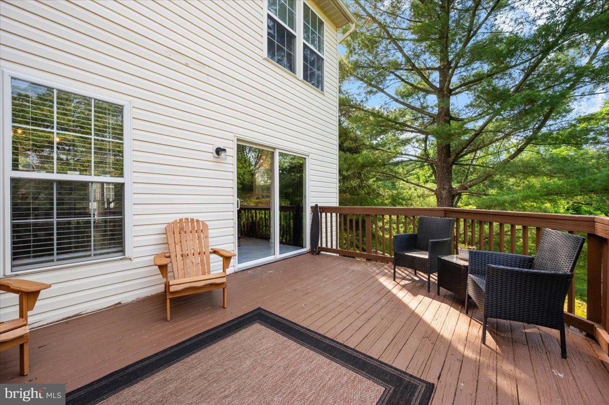 Exterior, Wood Texture Flooring