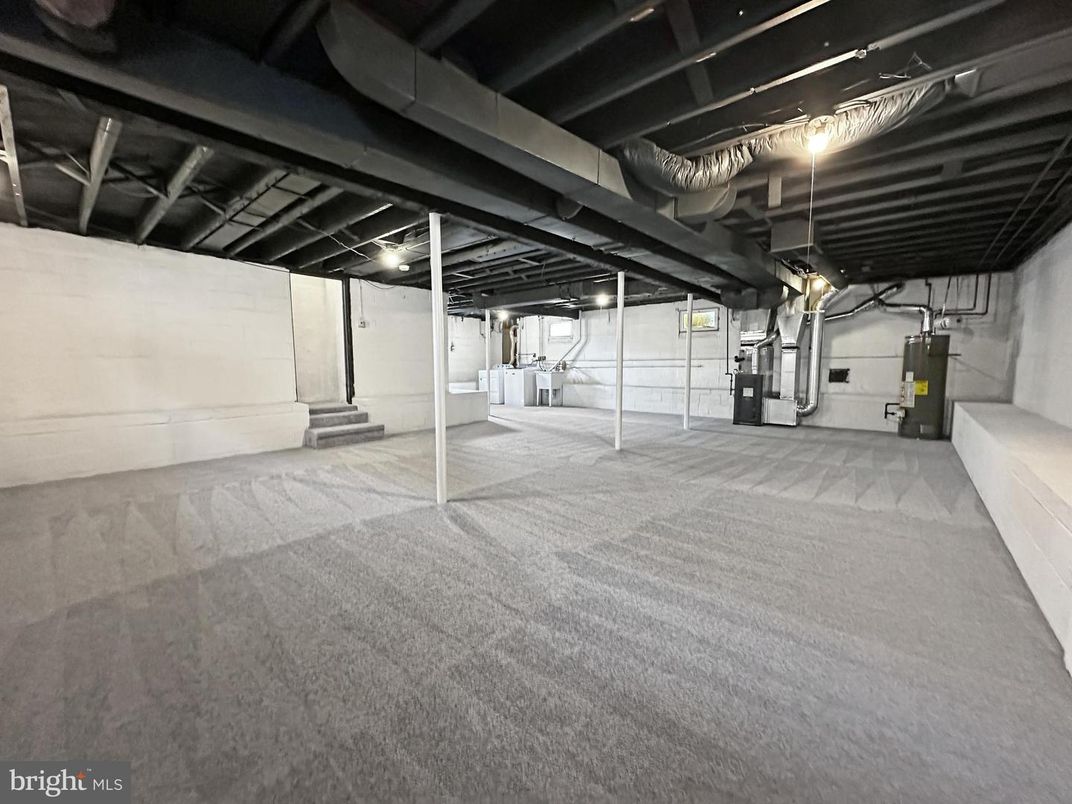 Fitness Equipment, Interior, Recessed Lighting