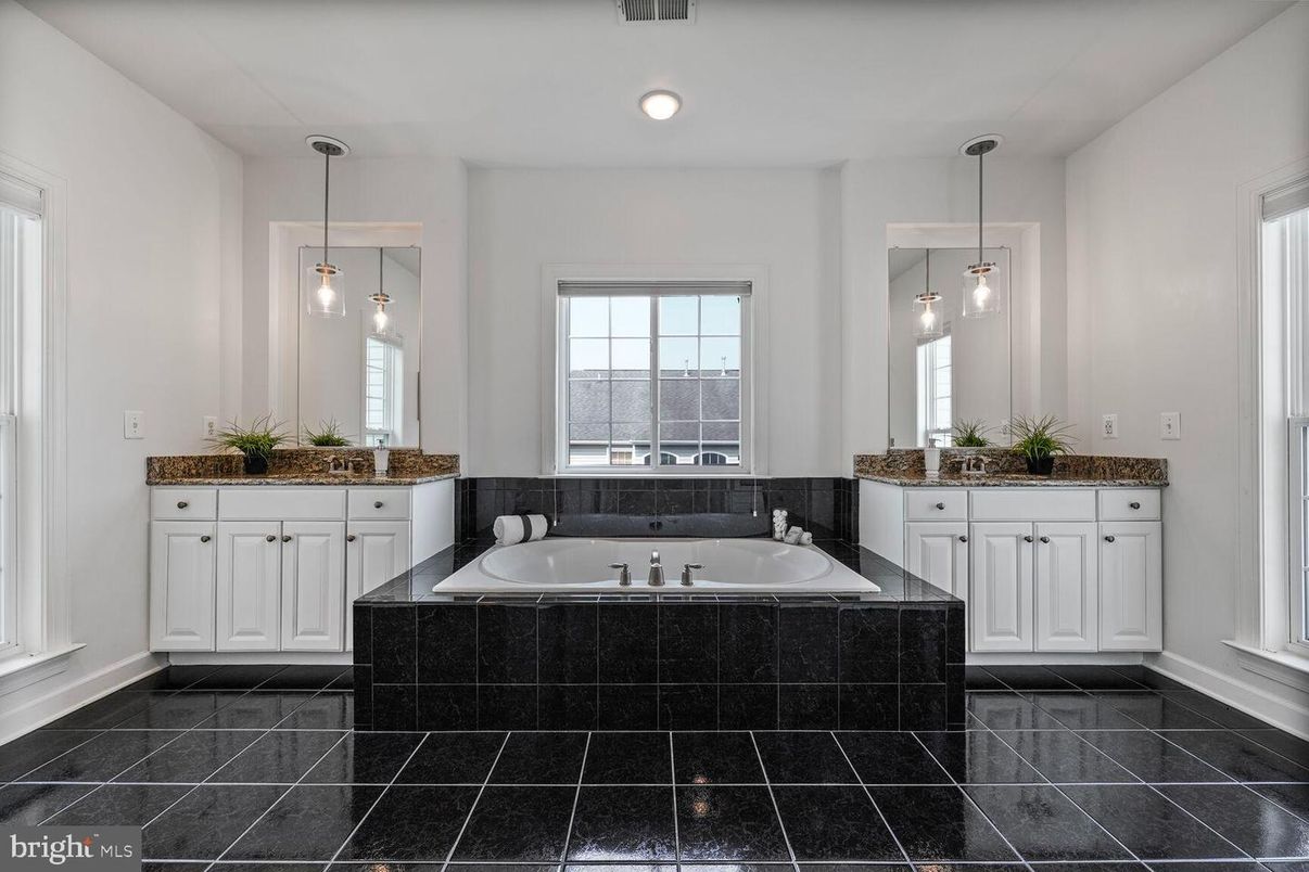 Bathroom, Dual Sink Vanities, Interior, Pendant Lights, Recessed Lighting
