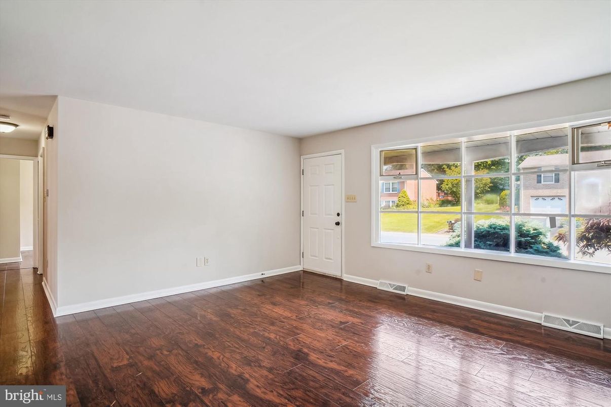 Empty room, Interior, Wood Texture Flooring