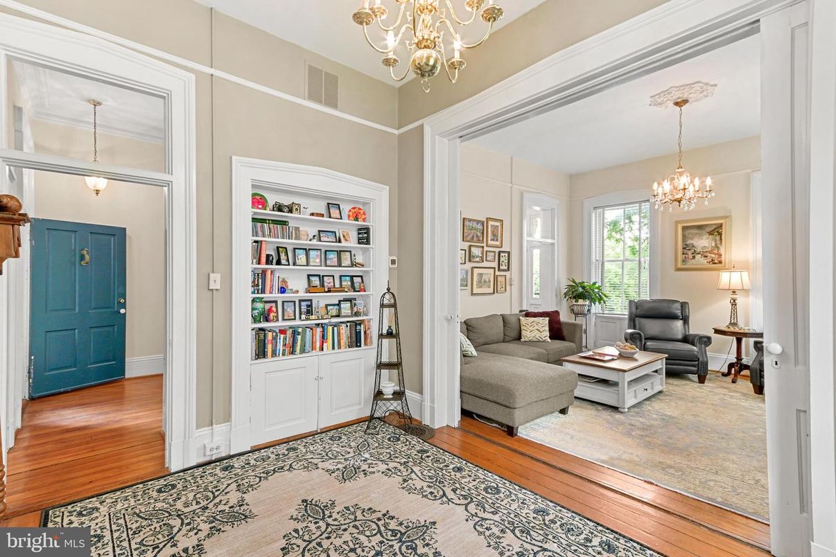 Chandelier, Interior, Living room, Pendant Lights, Wood Texture Flooring