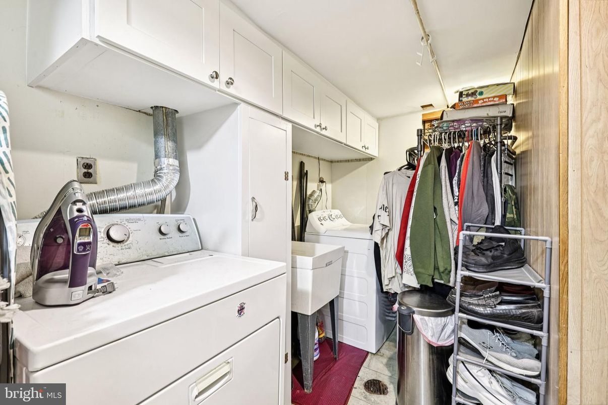 Interior, Utility Closets, Walk-in Closets, Washer